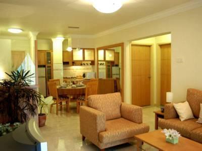Lanai Gurney Corporate Suites Куала Лумпур Екстериор снимка
